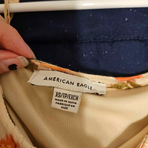 AMERICAN EAGLE XS FLORAL DRESS - Picture 2 of 3